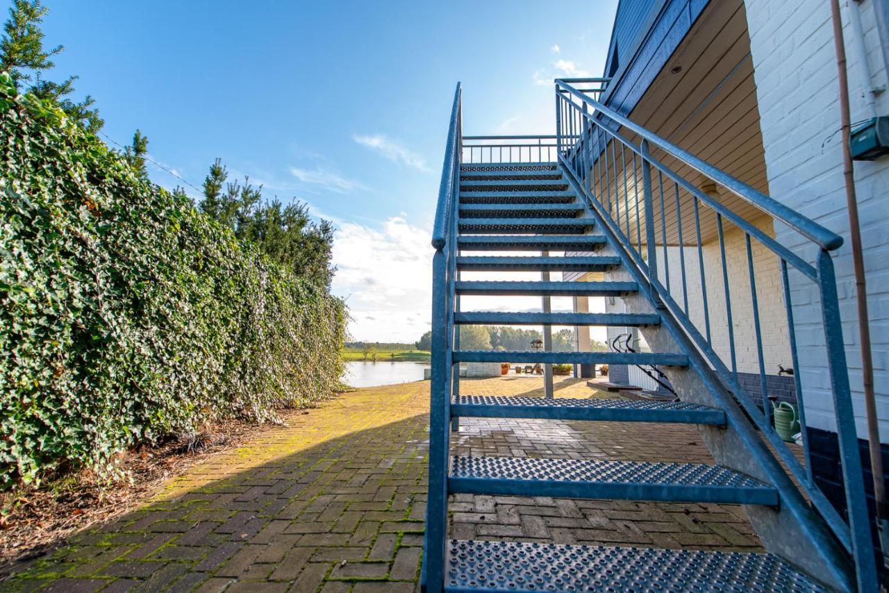 Vakantie Aan De Maas Broekhuizen  Eksteriør billede